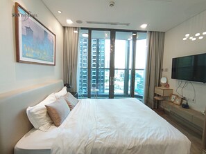 1 bedroom, iron/ironing board, WiFi, bed sheets