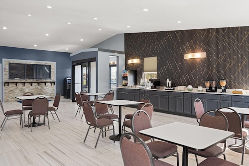 Super 8 by Wyndham Fort Wayne