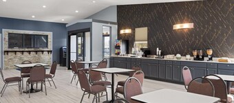 Super 8 by Wyndham Fort Wayne