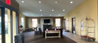 Super 8 by Wyndham Fort Wayne