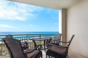 Property grounds - The Pearl 404 (Navarre)