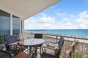 Property grounds - The Pearl 404 (Navarre)