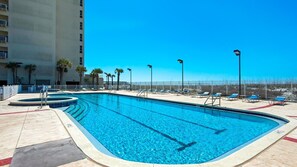 Condo, várias camas (Sans Souci unit 506) | Piscina | Piscina externa