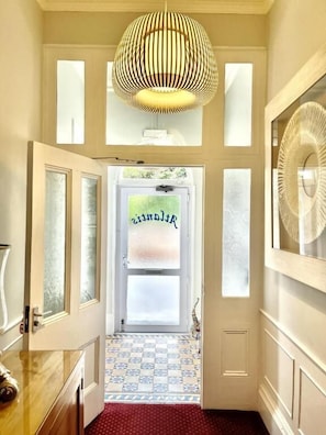 Interior - Atlantis Holiday Apartments (Torquay)