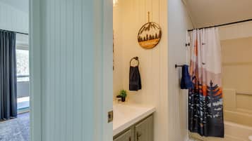 Hair dryer, towels