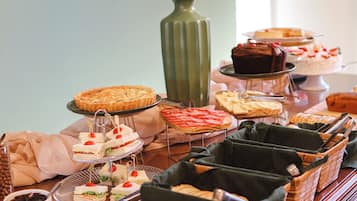 Desayuno bufé gratuito y diario