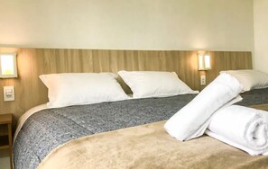 Triple Room | Minibar, soundproofing, free WiFi, bed sheets - Hotel Triveneto Gramado (Gramado)