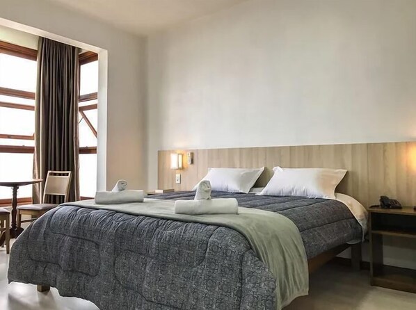 Superior Double Room | Minibar, soundproofing, free WiFi, bed sheets - Hotel Triveneto Gramado (Gramado)