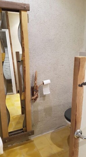 Hair dryer, towels, toilet paper - Gîtes du Moulin-brijean (Callas)
