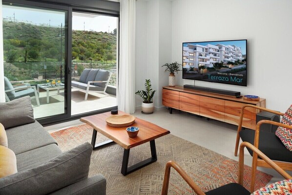 Smart TV, stereo