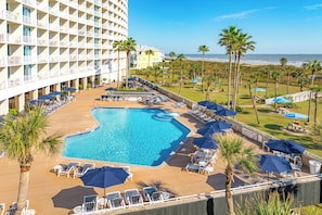 A heated pool - 0502 Radiant Coral Cove Retreat Newly Renovated Oceanfront Escape Sleeps 6 (Galveston)