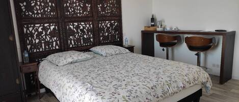 1 bedroom, WiFi, bed sheets