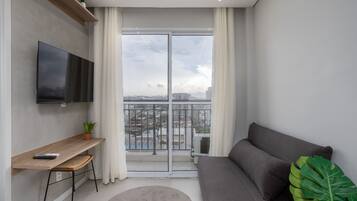 Perushuoneisto | Oleskelualue | Televisio