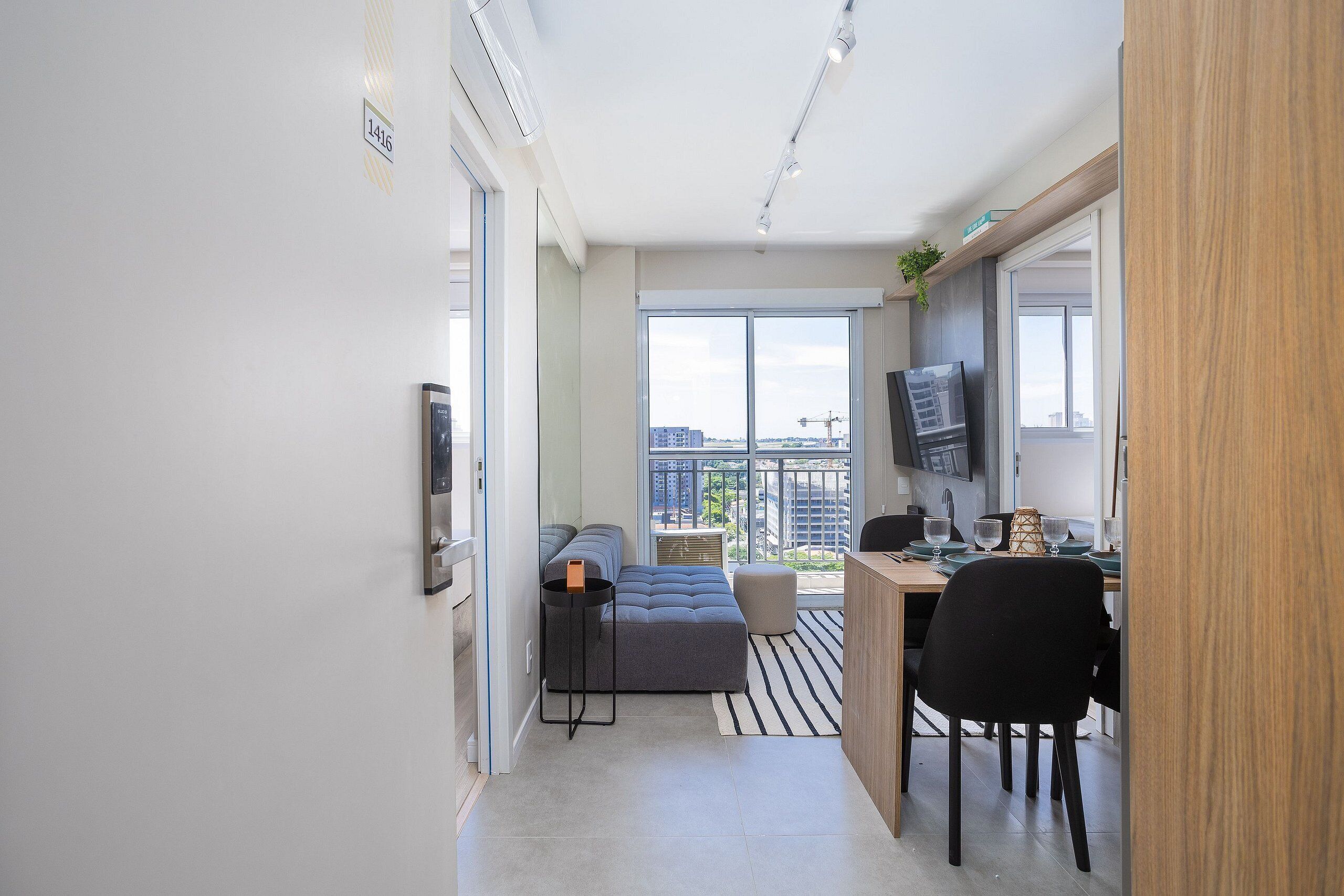 Apartamento | Área de estar | TV