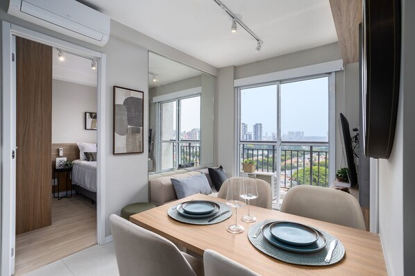 Basic Apartment | Interior