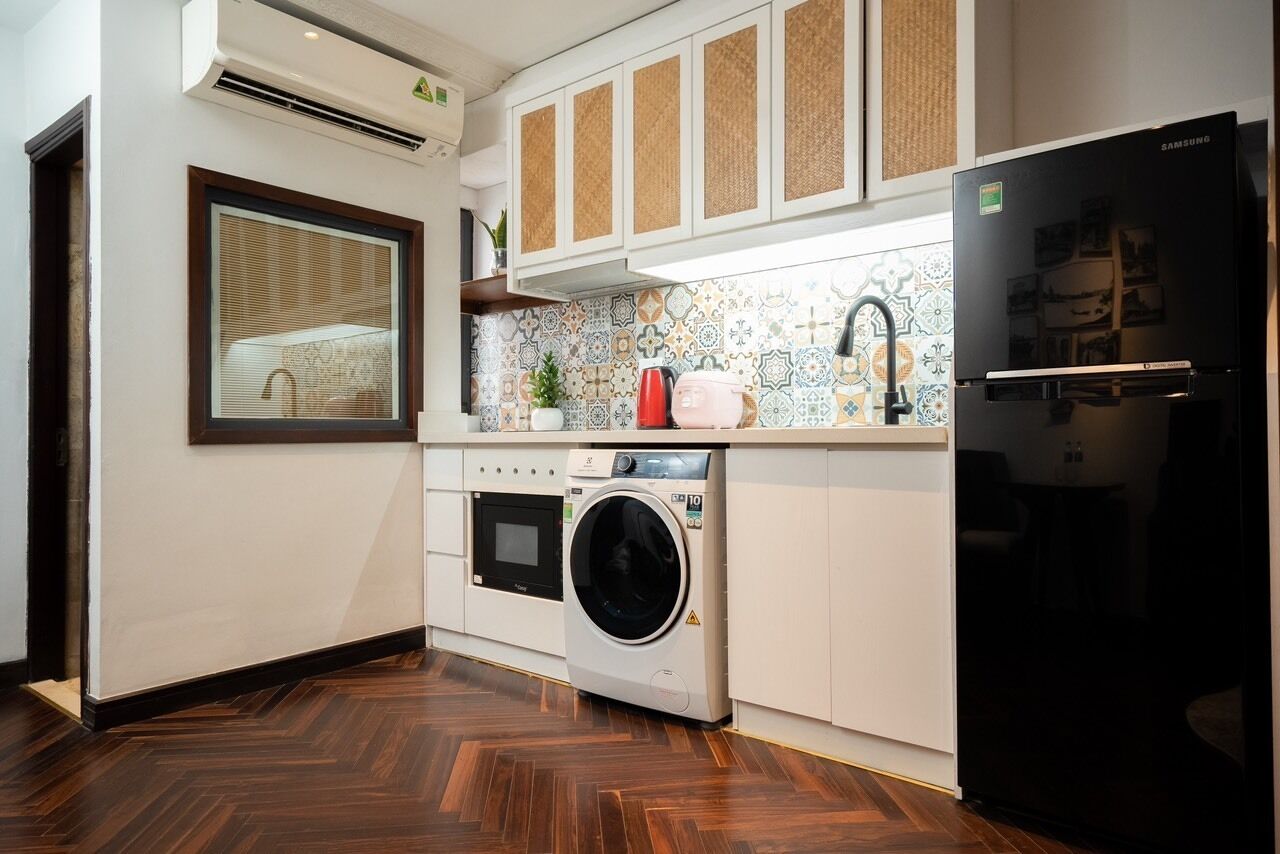 Deluxe-Apartment, Balkon, Stadtblick | Eigene Küche | Großer Kühlschrank, Mikrowelle, Reiskocher