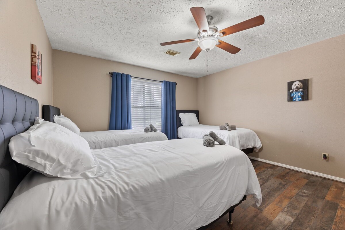 Photo 36 of Amazing Bay Escape w/ Pool - Sleeps 10, Near NASA