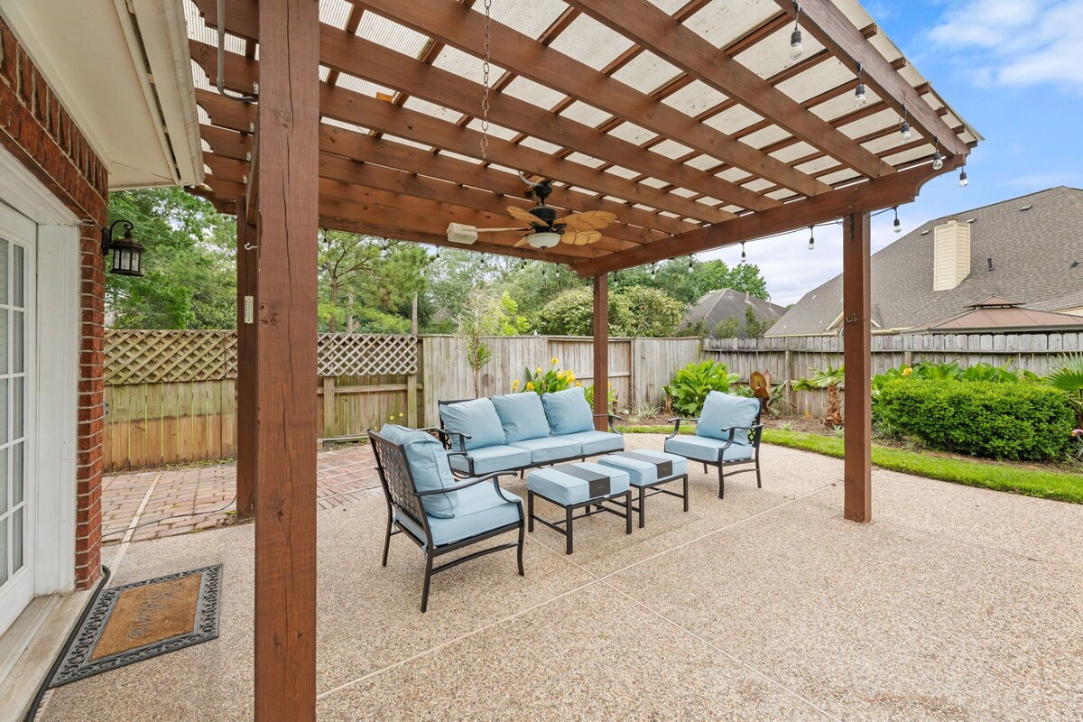 Photo 46 of Amazing Bay Escape w/ Pool - Sleeps 10, Near NASA