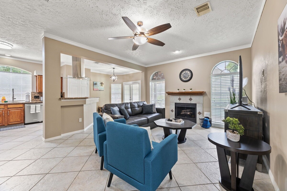 Photo 22 of Amazing Bay Escape w/ Pool - Sleeps 10, Near NASA