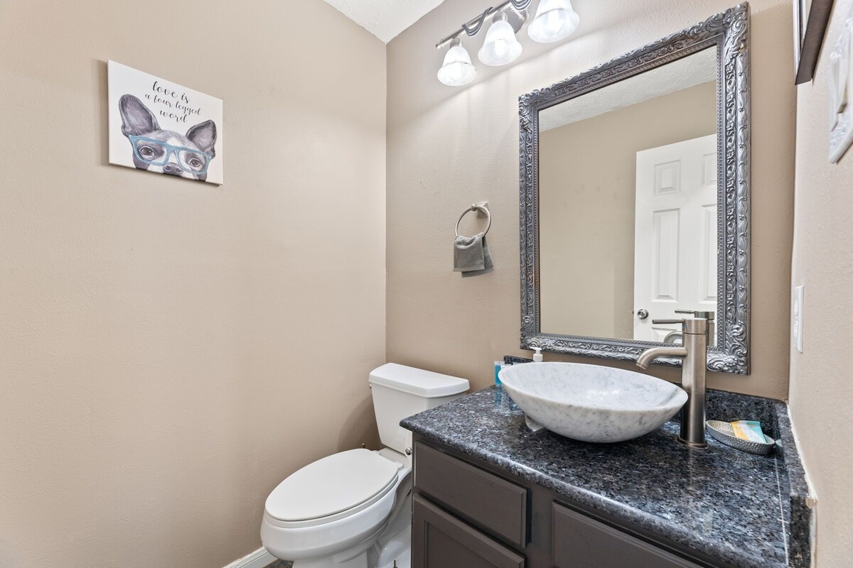 Photo 23 of Amazing Bay Escape w/ Pool - Sleeps 10, Near NASA