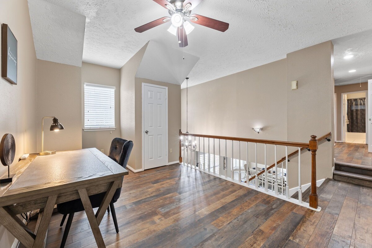 Photo 43 of Amazing Bay Escape w/ Pool - Sleeps 10, Near NASA