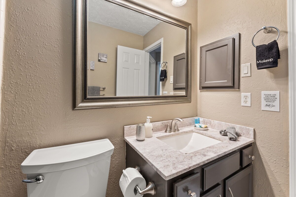Photo 39 of Amazing Bay Escape w/ Pool - Sleeps 10, Near NASA