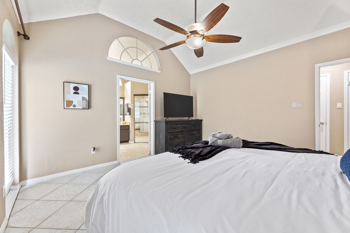 Photo 28 of Amazing Bay Escape w/ Pool - Sleeps 10, Near NASA