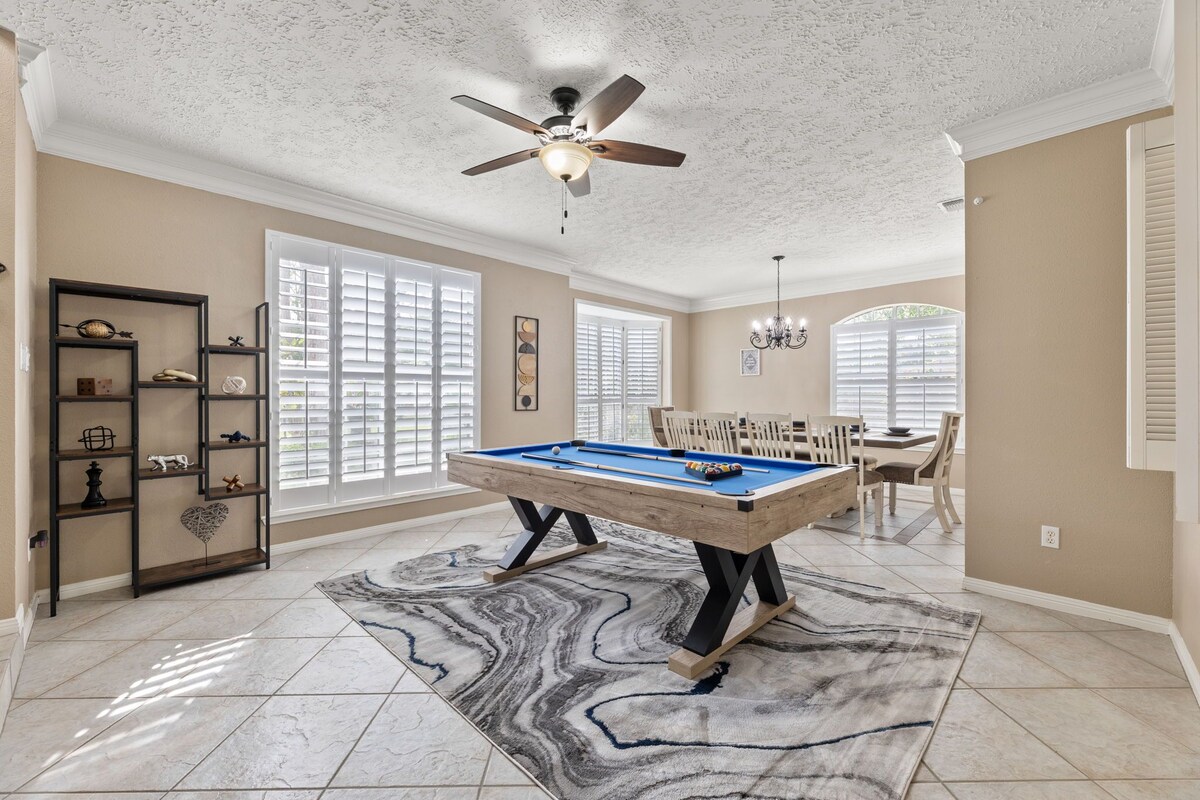 Photo 12 of Amazing Bay Escape w/ Pool - Sleeps 10, Near NASA