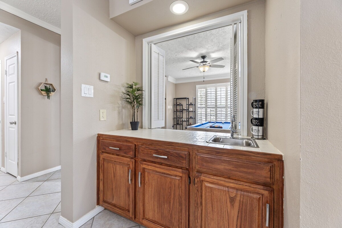 Photo 20 of Amazing Bay Escape w/ Pool - Sleeps 10, Near NASA