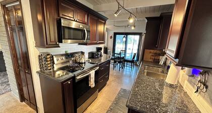 3 BR Canal Home in Big Pine Key, FL - Private Pool/Spa - Great Boating Access!!!