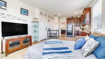 1 bedroom, iron/ironing board, WiFi, bed sheets