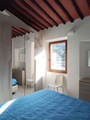 2 bedrooms, Internet, bed sheets
