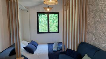 1 dormitorio, escritorio, wifi gratis y ropa de cama