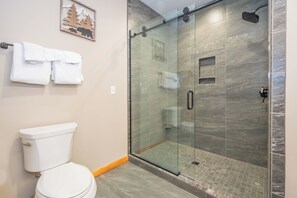 House (5 Bedrooms) | Property amenity - Big and Boulder by Taylor Made Deep Creek (McHenry)