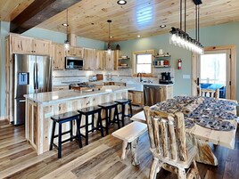 House (5 Bedrooms) | Property amenity