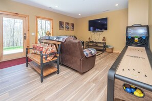 House (5 Bedrooms) | Property amenity