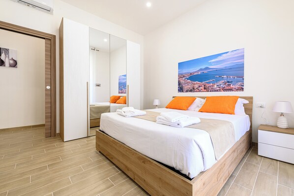 1 soverom, strykejern/-brett, wi-fi (inkludert) og sengetøy