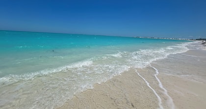 Golf Cart Included, Abaco Villa, Treasure Cay, Bahamas, 100 yards from beach