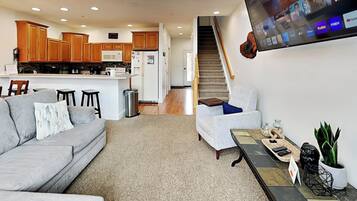 House (4 Bedrooms) | Property amenity