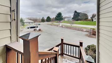 House (4 Bedrooms) | Property amenity