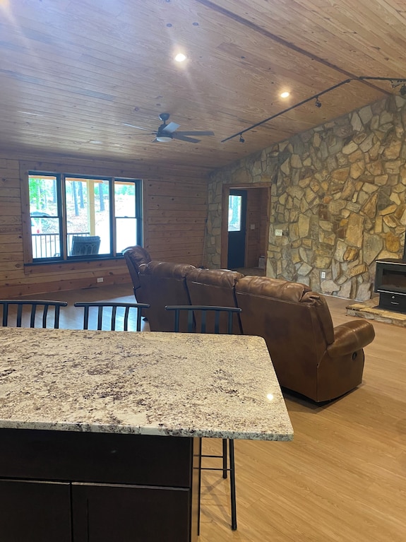 Cabin On Gaston. Fishing, Hunting, Relaxation In Luxury. - Lake Gaston