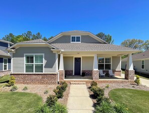 Exterior - Spacious house in a quiet community in Oxford, Ms. Pet Friendly.  (Oxford)