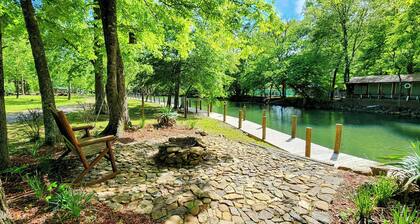 Music Mountain Retreat Cabin A