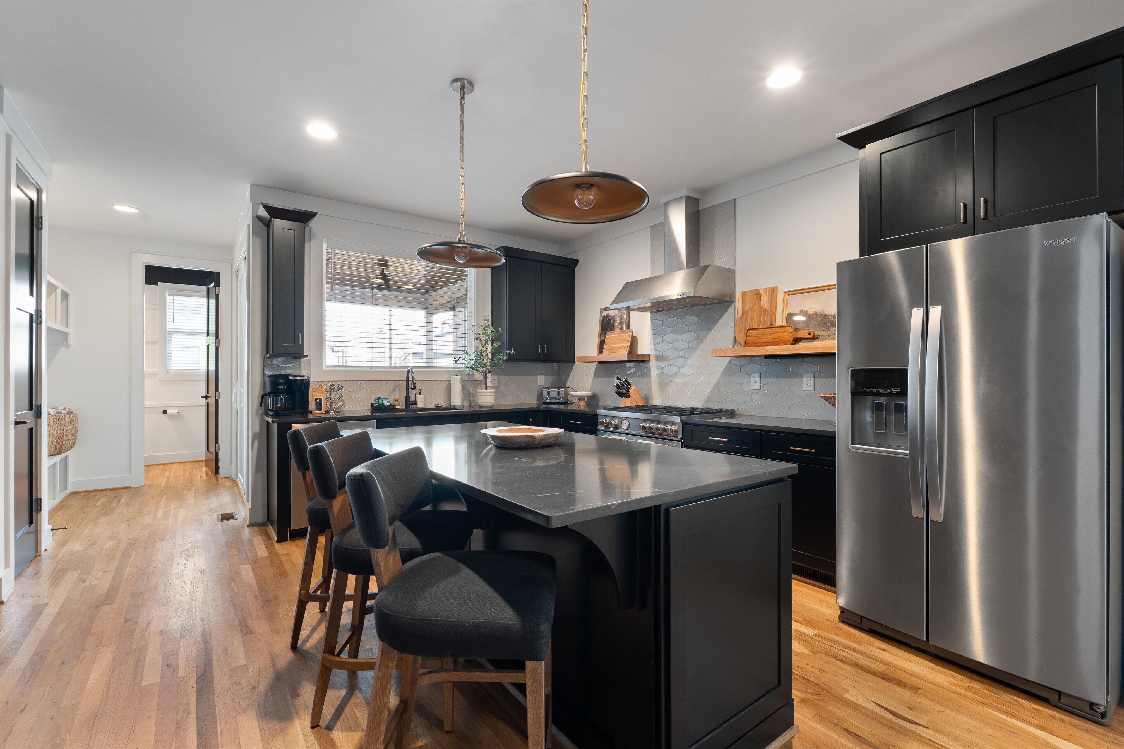 Refrigerador, microondas, horno, placa de cocina