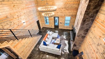 Télévision, cheminée, jeux vidéo