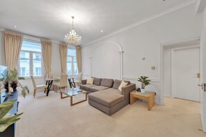 Appartamento | Area soggiorno | Smart TV 40 pollici con canali digitali