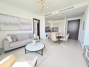 TV - Sleek and Stylish 2-Bedroom Apartment
(Dubai)