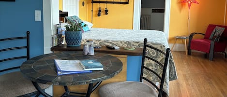 Strykejern/-brett, reiseseng for barn, wi-fi (inkludert) og sengetøy