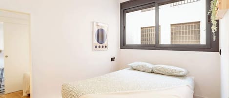 3 Schlafzimmer, BĂŒgeleisen/BĂŒgelbrett, WLAN, BettwĂ€sche