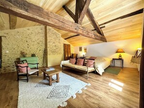 4 Schlafzimmer, Bügeleisen/Bügelbrett, WLAN